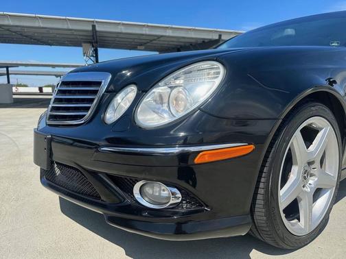 Black 2009 Mercedes-Benz E-Class E 350 4dr Sedan