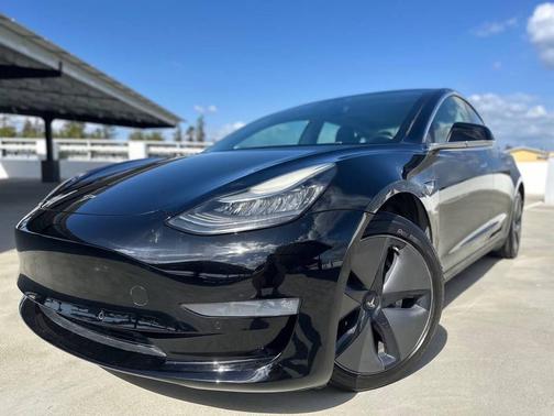 Black 2019 Tesla Model 3 Long Range