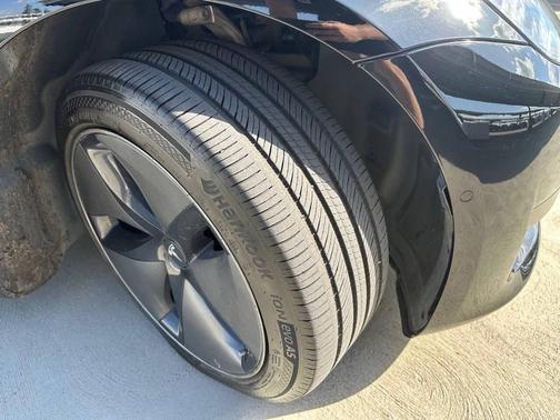 Black 2019 Tesla Model 3 Long Range