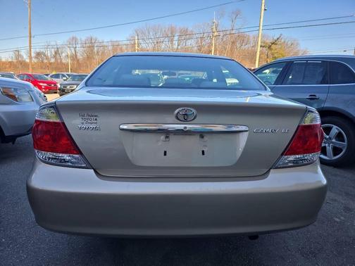 2006 Toyota Camry LE