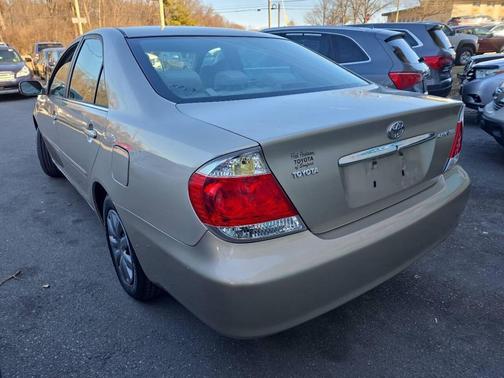 2006 Toyota Camry LE