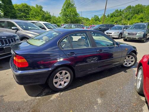 2002 BMW 325 325xi AWD 4dr Sedan