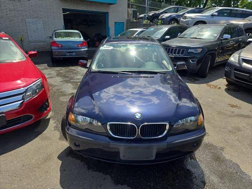 2002 BMW 325 325xi AWD 4dr Sedan