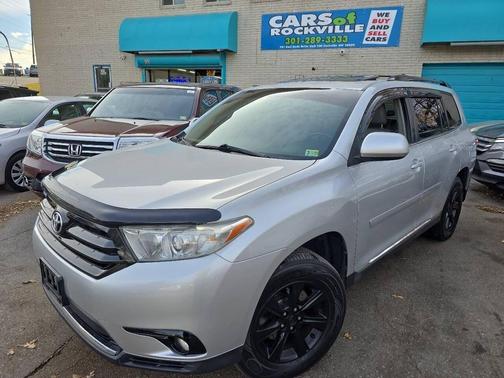2012 Toyota Highlander SE