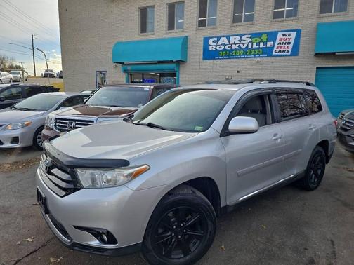 2012 Toyota Highlander SE