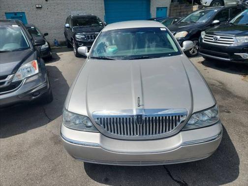 2007 Lincoln Town Car Signature