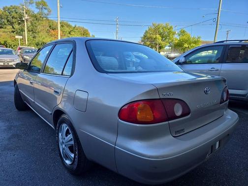 2001 Toyota Corolla LE