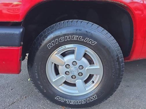 2002 Dodge Dakota Sport