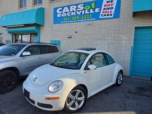 2008 Volkswagen New Beetle Triple White