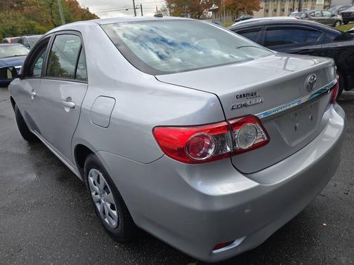 2011 Toyota Corolla LE