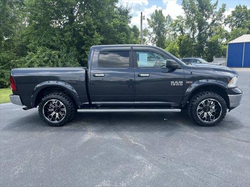 2017 RAM 1500 SLT