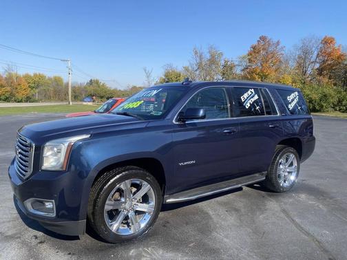 Blue 2018 GMC Yukon SLT