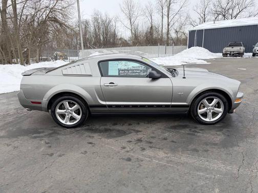 2009 Ford Mustang Premium