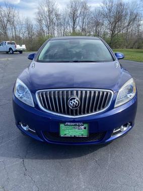 Luxo Blue Metallic 2013 Buick Verano Leather