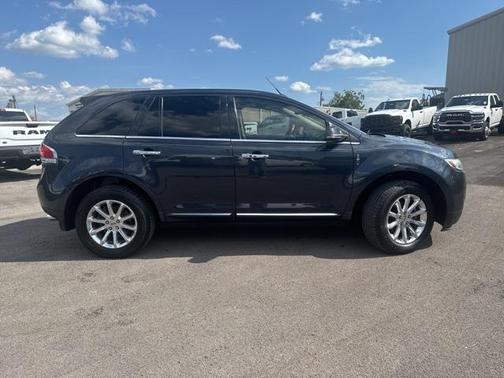 2013 Lincoln MKX Base