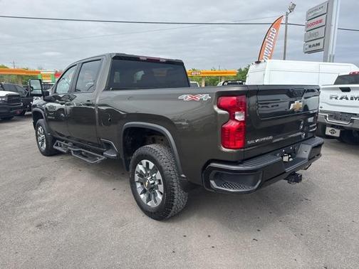 2023 Chevrolet Silverado 2500 Custom