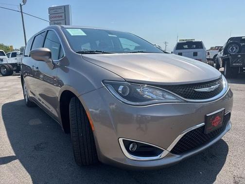 2018 Chrysler Pacifica Touring Plus
