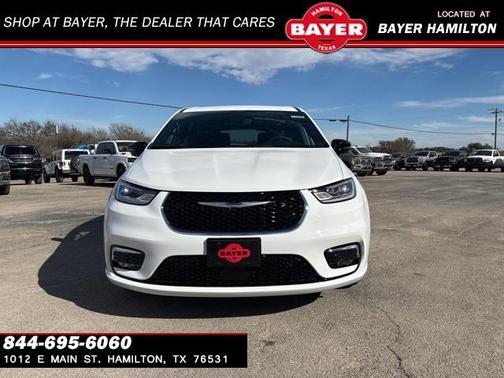 Bright White Clearcoat 2026 Chrysler Pacifica Select Passenger Van