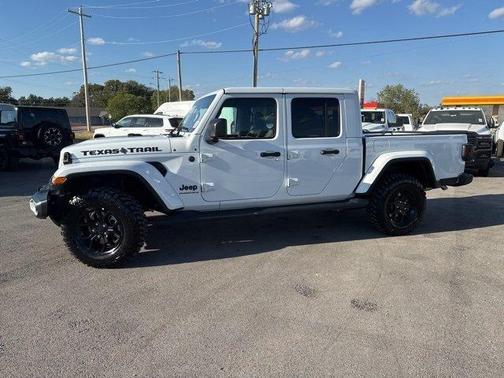 2025 Jeep Gladiator Sport