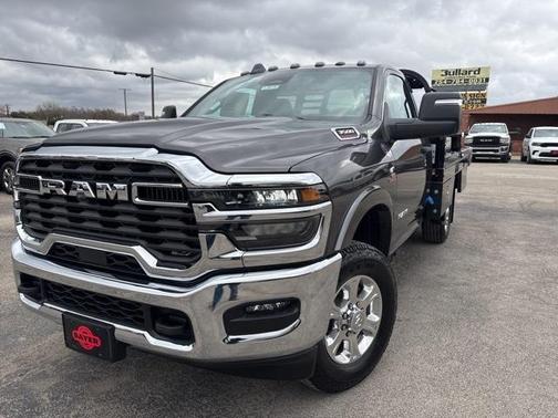2026 RAM 3500 Tradesman/Big Horn