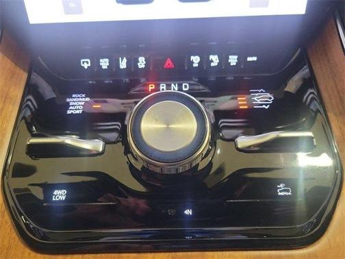 2022 Jeep Grand Wagoneer Series II