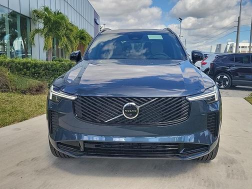 2026 Volvo XC90 B6 Ultra Dark Theme 7-Seater