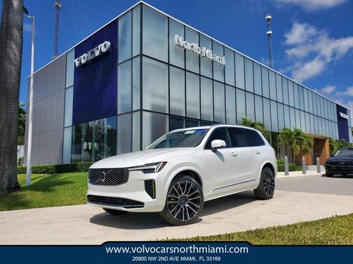 2025 Volvo XC90 B6 Plus 6-Seater