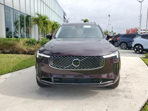 2025 Volvo XC90 Plug-In Hybrid T8 Ultra 7-Seater