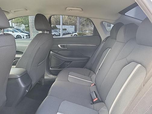 2021 Hyundai SONATA SE