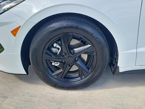 2021 Hyundai SONATA SE