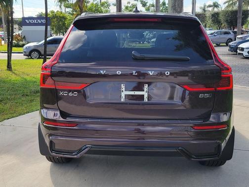 Mulberry Metallic 2026 Volvo XC60 B5 Ultra