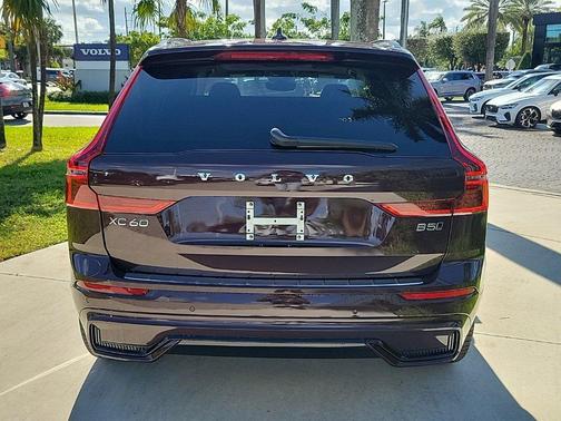 2026 Volvo XC60 B5 Ultra