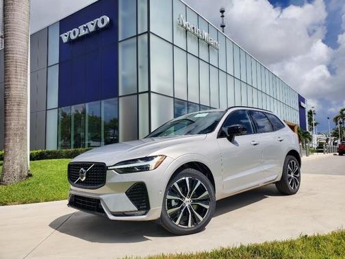 2025 Volvo XC60 B5 Plus
