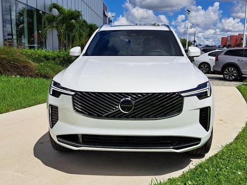 Crystal White Pearl 2026 Volvo XC90 Plug-In Hybrid T8 Plus 7-Seater