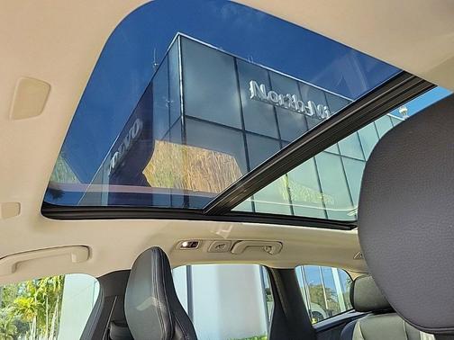 2019 Volvo XC60 T5 Momentum