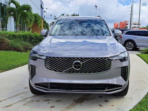 2026 Volvo XC90 B6 Plus 7-Seater