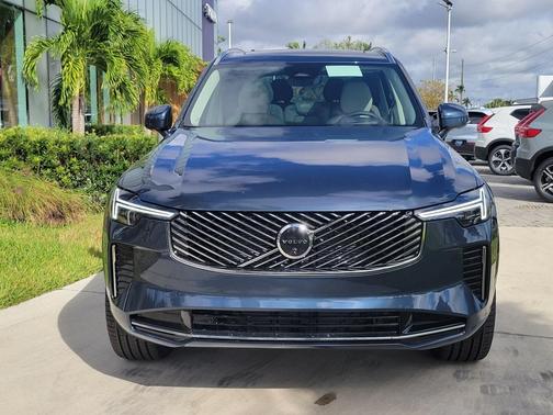 2026 Volvo XC90 B6 Ultra 7-Seater