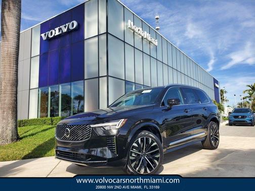 2025 Volvo XC90 B5 Plus 7-Seater