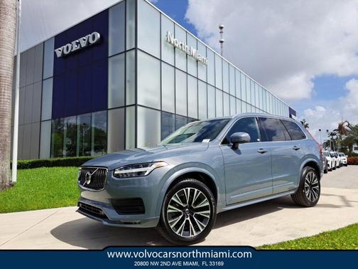 2020 Volvo XC90 T5 Momentum 7 Passenger