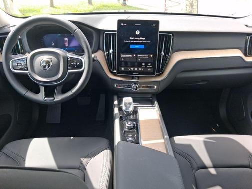 Denim Blue Metallic 2026 Volvo XC60 B5 Core