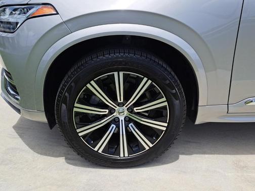 2024 Volvo XC90 B5 Core Bright Theme