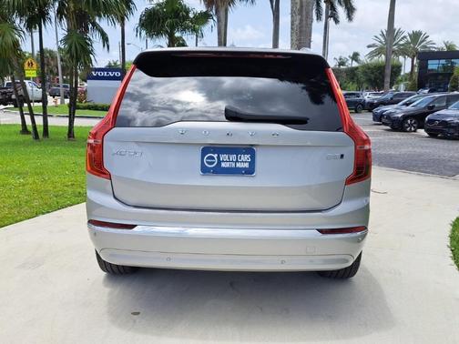 2024 Volvo XC90 B5 Core Bright Theme