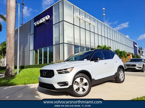2020 Volvo XC40 T5 R-Design