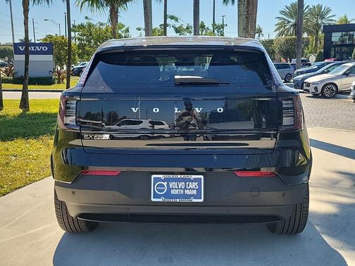 Onyx Black Metallic 2026 Volvo EX30 Twin Motor Ultra