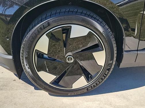 2026 Volvo EX30 Twin Motor Ultra