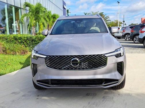 2026 Volvo XC90 B6 Plus 7-Seater