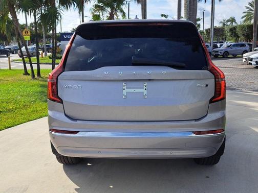 2026 Volvo XC90 B6 Plus 7-Seater