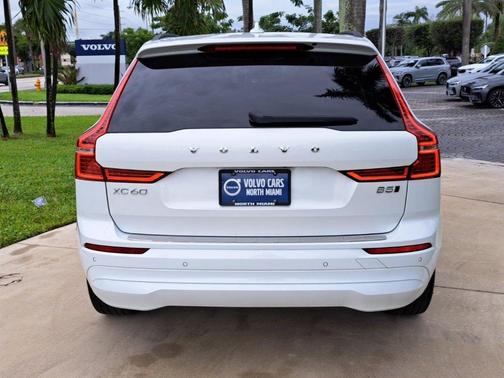 2023 Volvo XC60 B5 Core