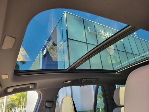 2026 Volvo XC90 B6 Ultra 7-Seater