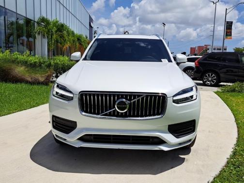 2023 Volvo XC90 B6 Core